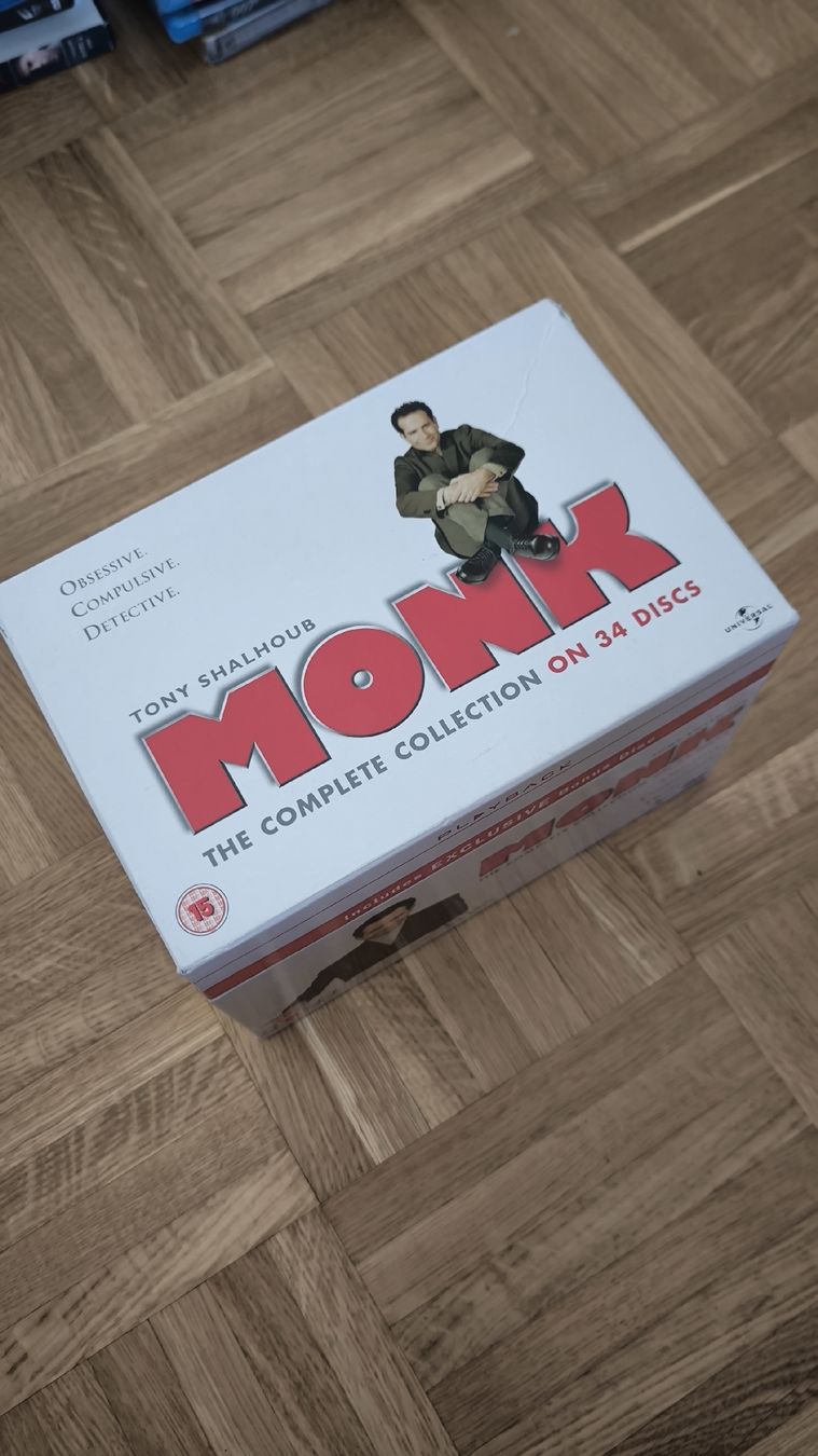 Tous les DVDs: monk - complete collection  – D'occasion à St-Prex par Deetouch 1