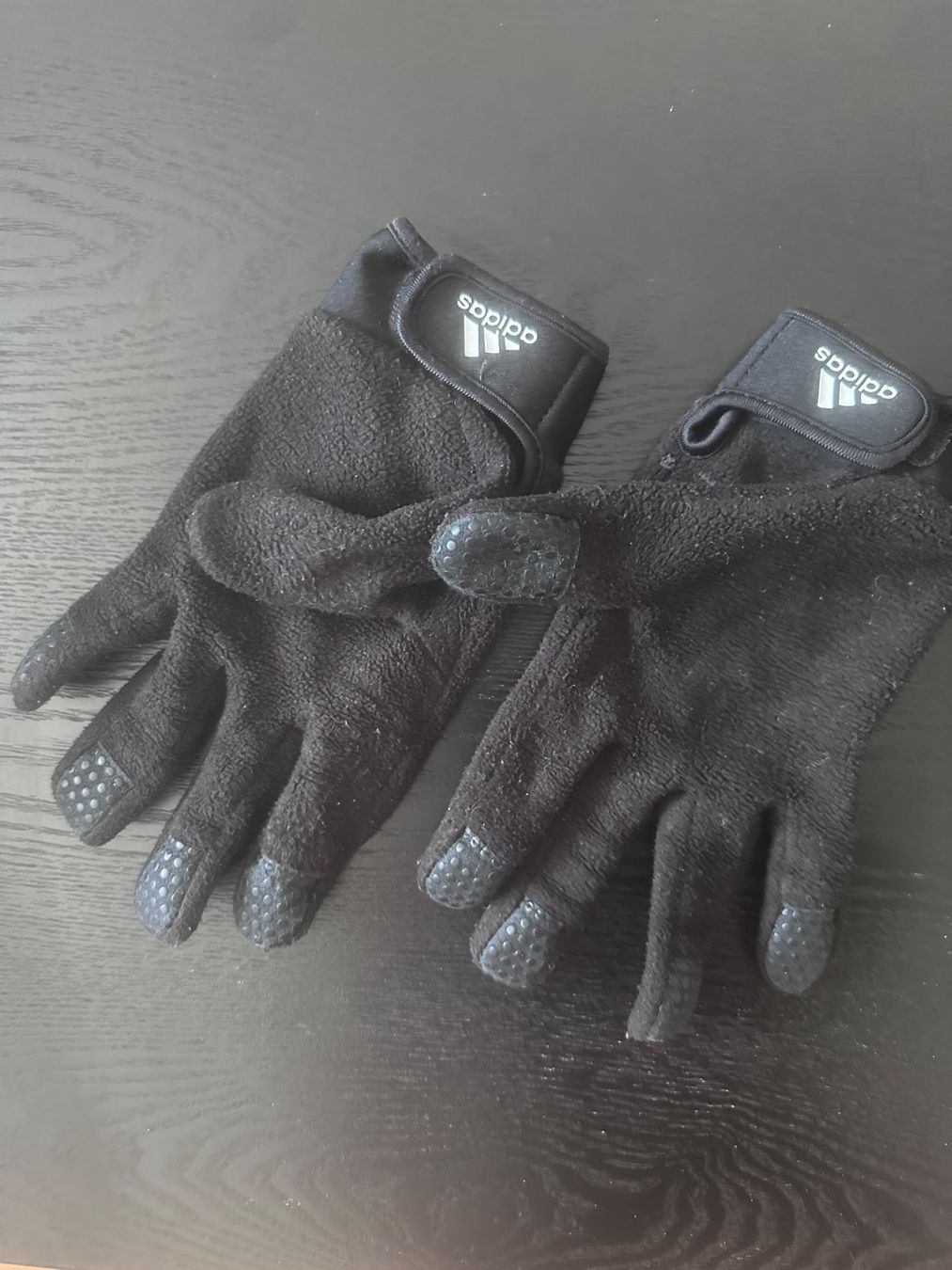 Handschuhe & Handstulpen: Adidas Fussballhandschuhe Gr. 9 – Gebraucht aus Basel von san_2jbt 1