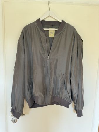 Happy Life Bomber Jacket grey silk oversized vintage