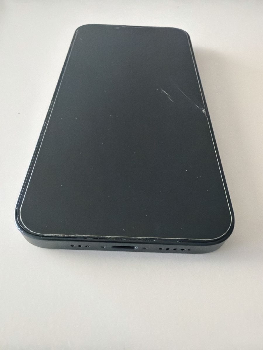 Apple Portables: Makelloses iPhone 13 128GB, midnight – D'occasion à Risch par Matze13 2