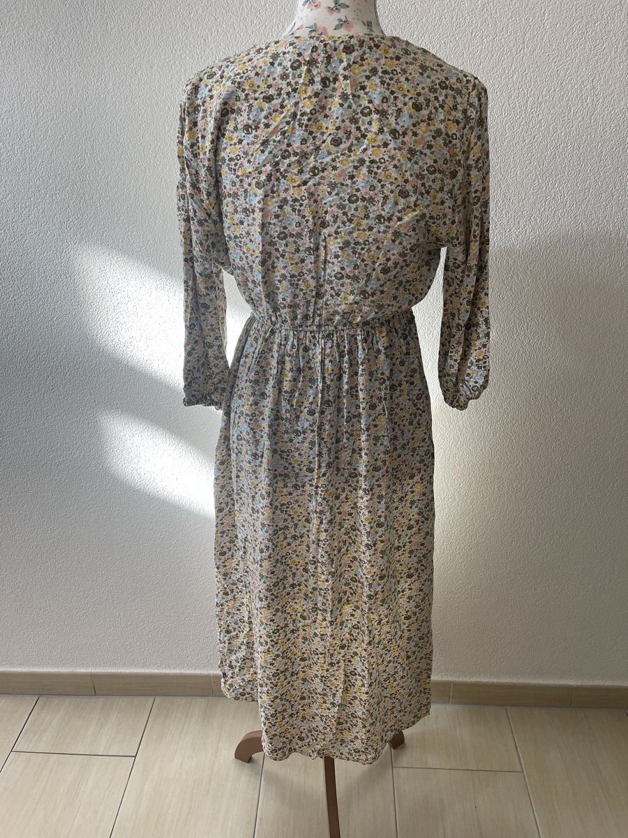 Vestiti: Robe midi fleurie taille L – Usato da St-Pierre-Clages venduto da Largomuch 2
