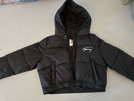Neuwertige Tommy Hilfiger Damenjacke Cropped, Gr. L