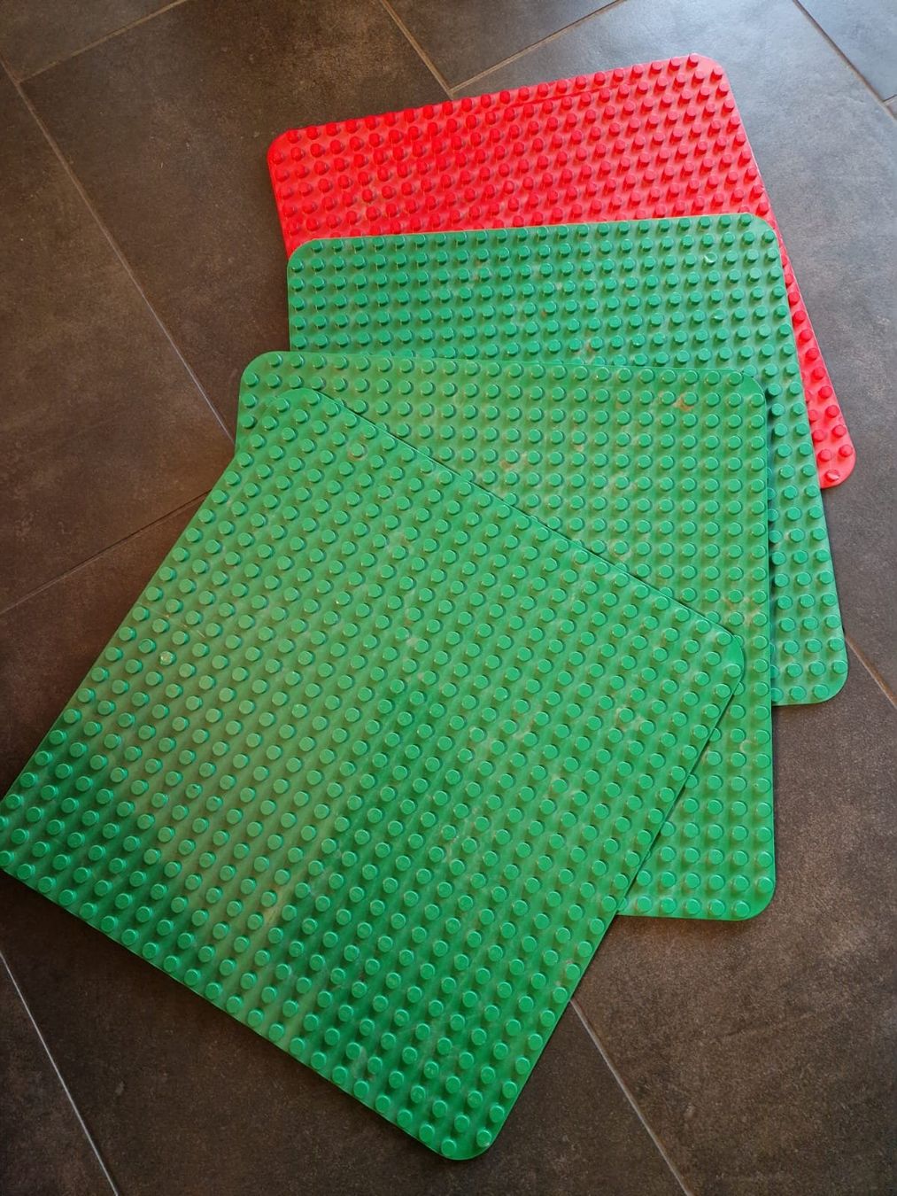 Lego Giocattoli: Lego Duplo zwei Boxen und vier Platten – Usato da Schötz venduto da protea84 8