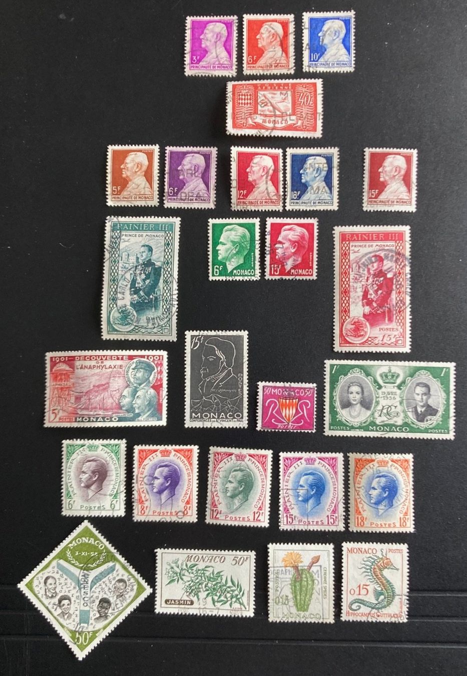 Alle Briefmarken: Lot Monaco (1924-1960), 60 Werte # – Gebraucht aus Hermetschwil-Staff von Starbliggi 1