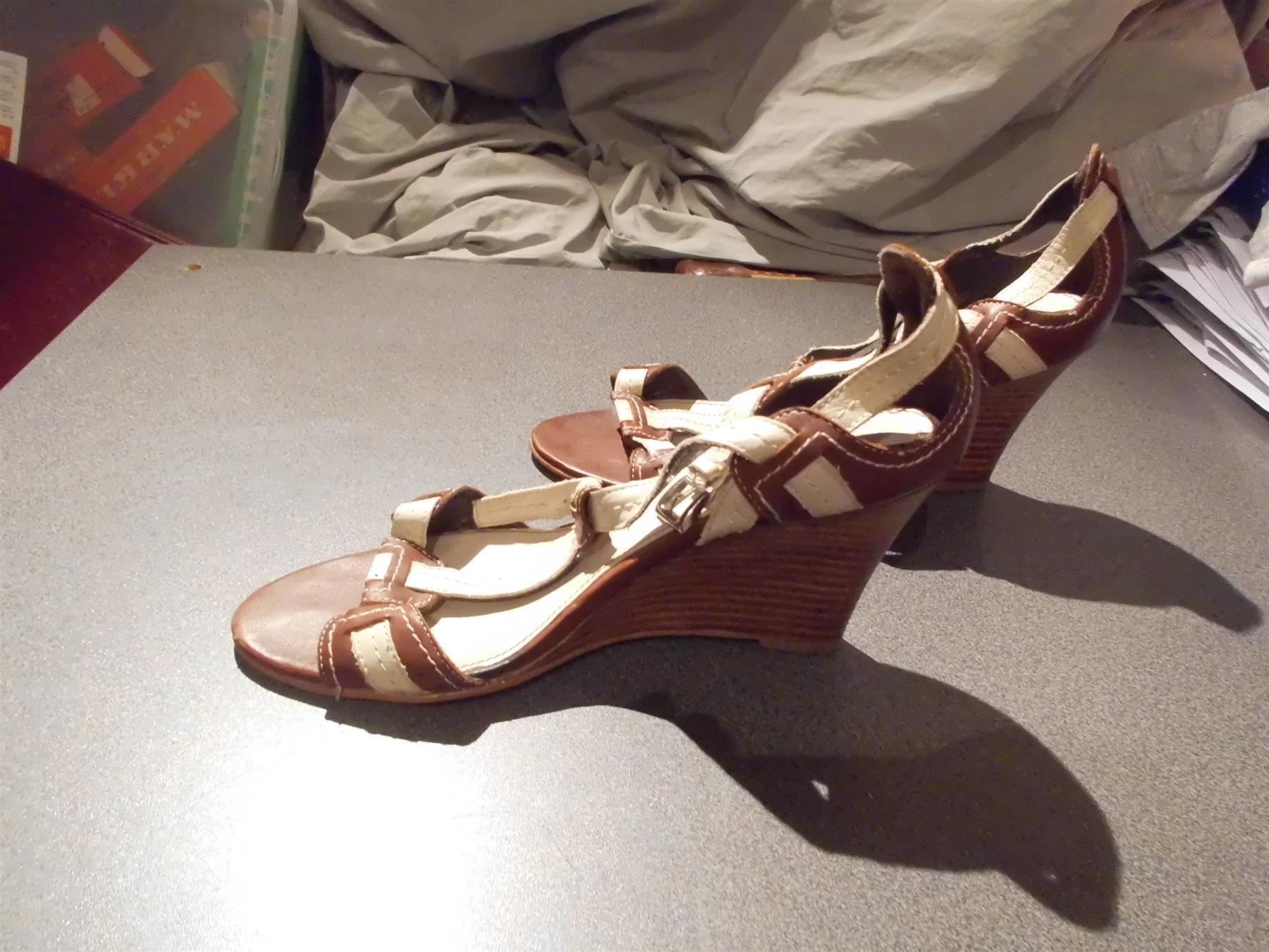 Damenschuhe: Sandalen Grösse 41, Bata, beige/braun – Gebraucht aus Zürich von abraxas1291 1