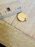 Pendentif rond plaqué or diamètre 1.5cm bel état