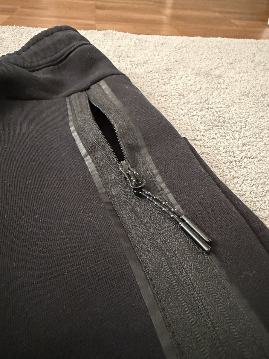 Nike Hosen: Nike Tech Fleece Shorts – Gebraucht aus Zürich von pab_7gfs 3