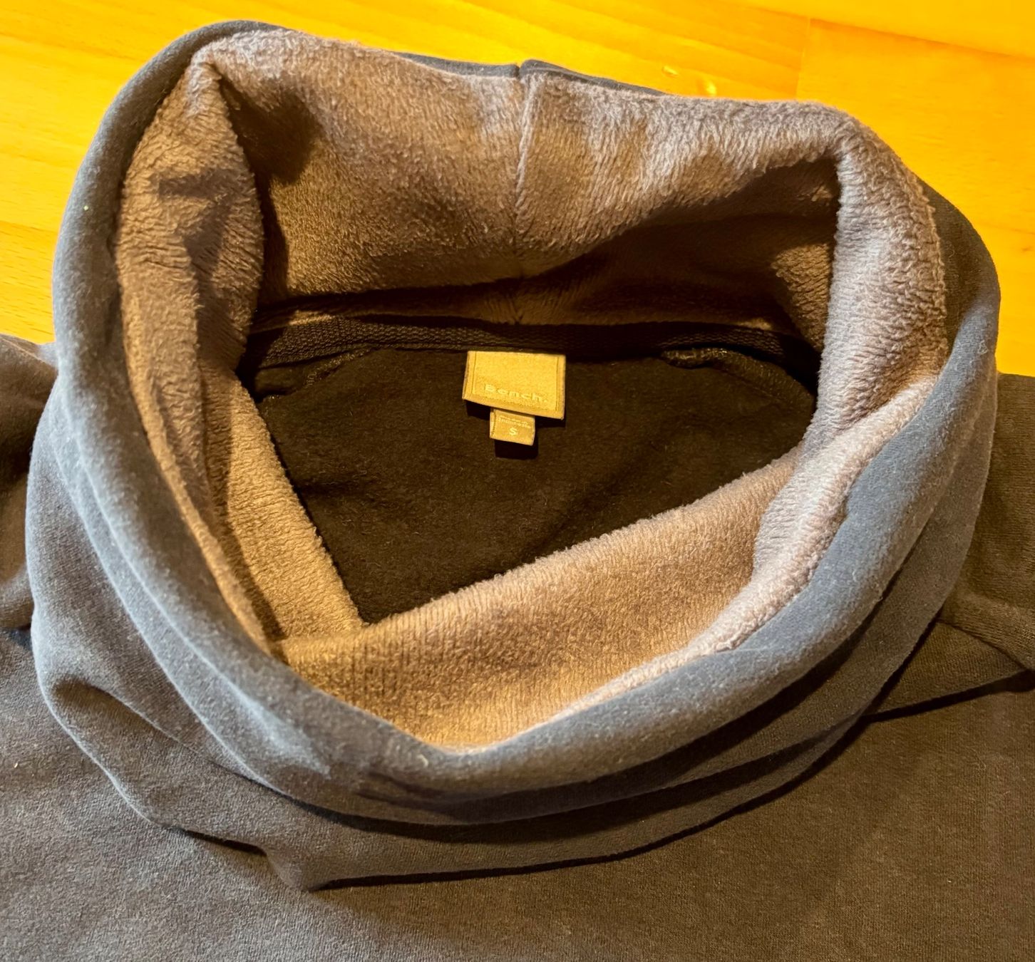 Lotti di vestiti: 9 teiliges Kleiderpaket Grösse S – Usato da Bonstetten venduto da swiss_diver 3