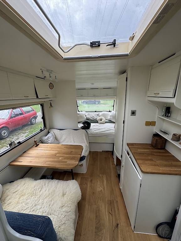Camping Fahrzeuge: Wohnwagen – Gebraucht aus Zürich von Hanglooi 4