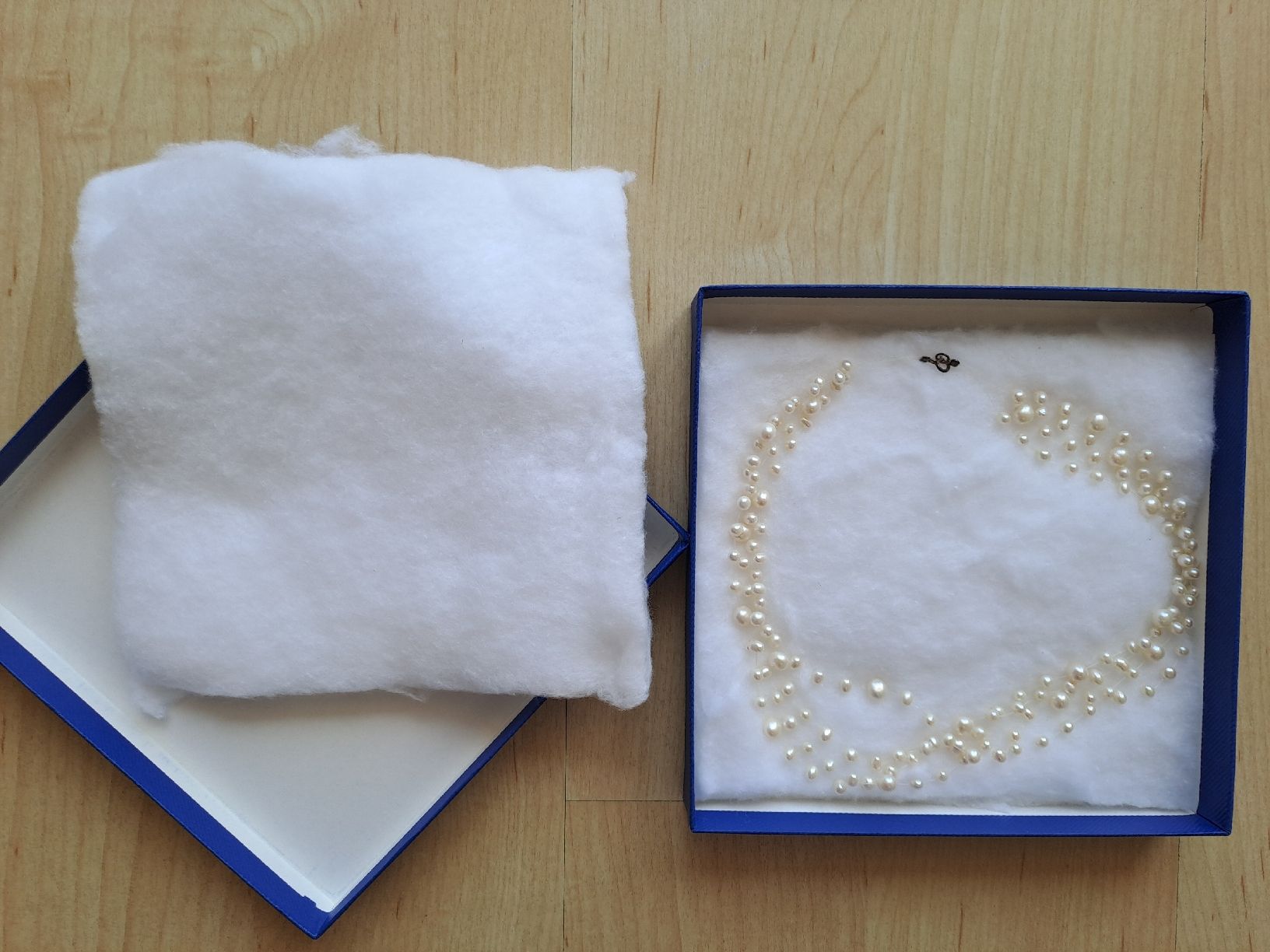 Perle (finte): Collier de perles blanches d'eau douce, fermoir argent – Usato da Denens venduto da Chanchantevend 3