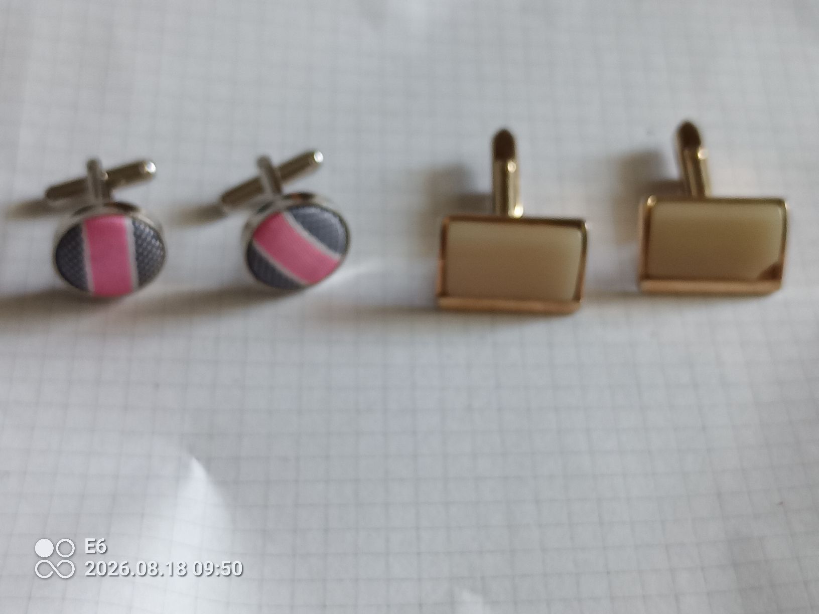 Boutons de manchette: 2 Paar Manschettenknöpfe – D'occasion à Zürich par Mitzi6