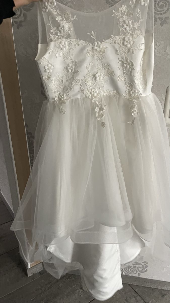 JJ’s House Vestiti & Gonne: Mädchen Festkleid Hochzeit Gr. 140 – Usato da Selzach venduto da Giusi400