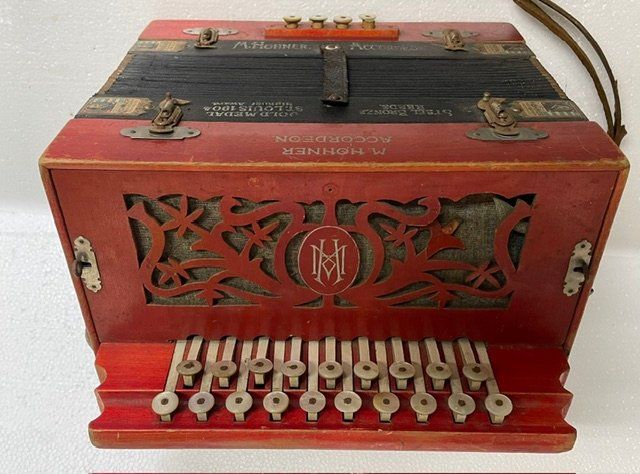 Hohner Strumenti musicali: Handharmonika M.Hohner Accordeon – Usato da Oberrieden venduto da Ket25 4