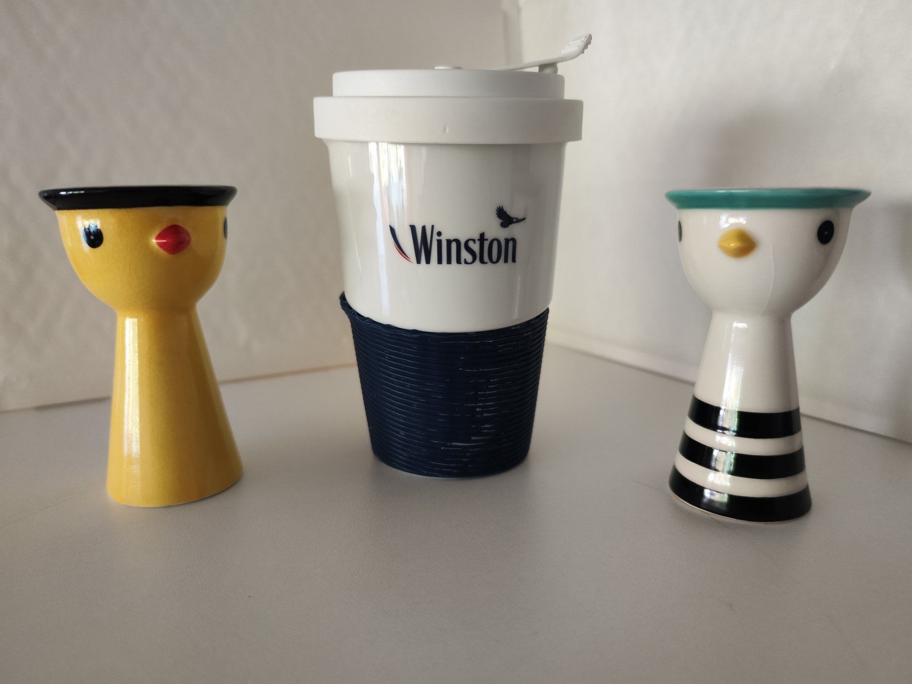 Altre Stoviglie: Kaffee-Becher und 2 Eierbecher – Usato da Fislisbach venduto da Flohmarkt.- 1
