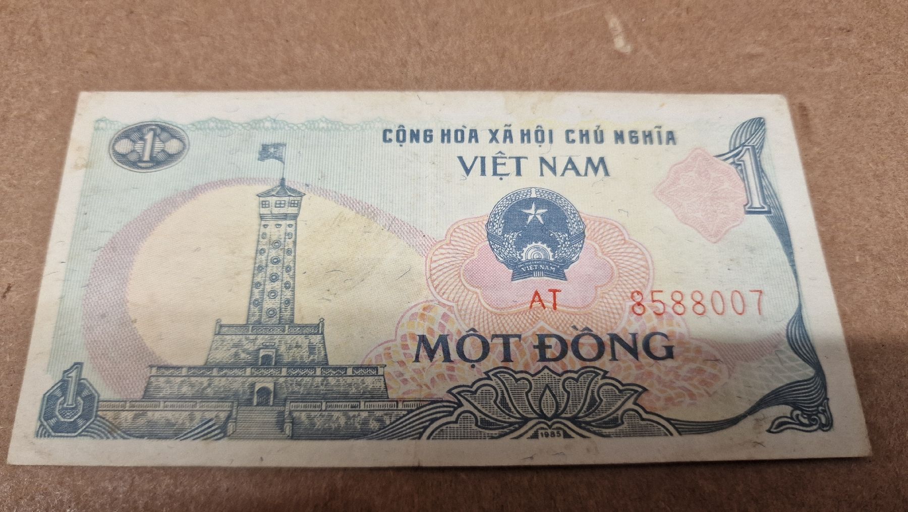 Banknoten: Vietnam 1 Dong Schein, seltene Banknote – Gebraucht aus Herisau von Antiques.AR