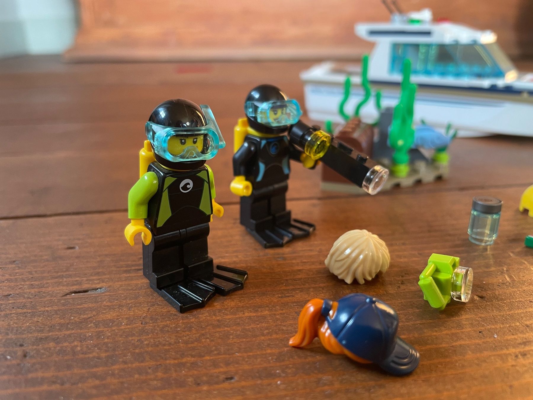 Lego Spielzeuge: LEGO 60221 Tauchyacht – Gebraucht aus Rickenbach ZH von simms 3