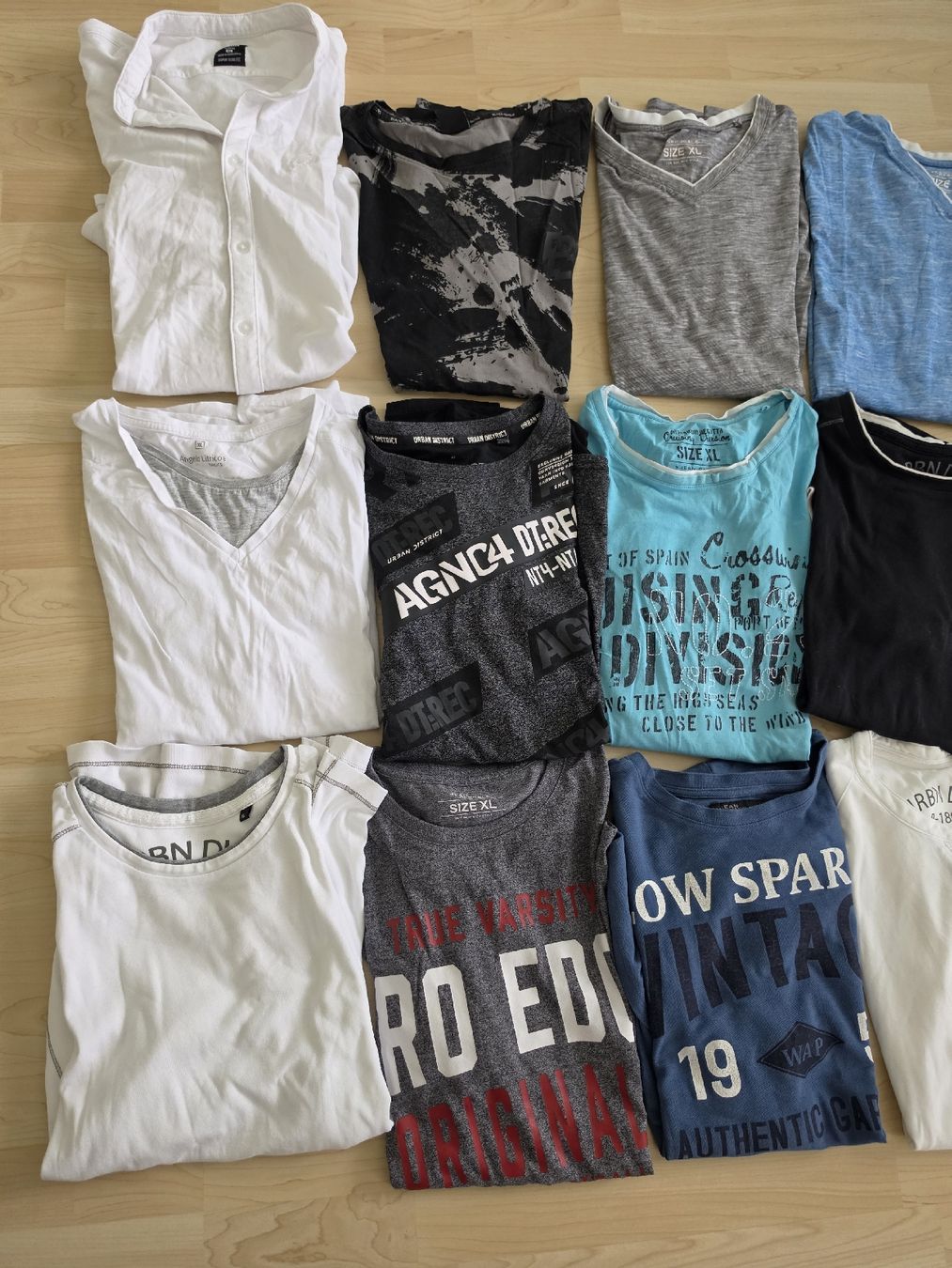 T-Shirts: 25 T- Shirts XL – Gebraucht aus Würenlos von Nigginiggi 1