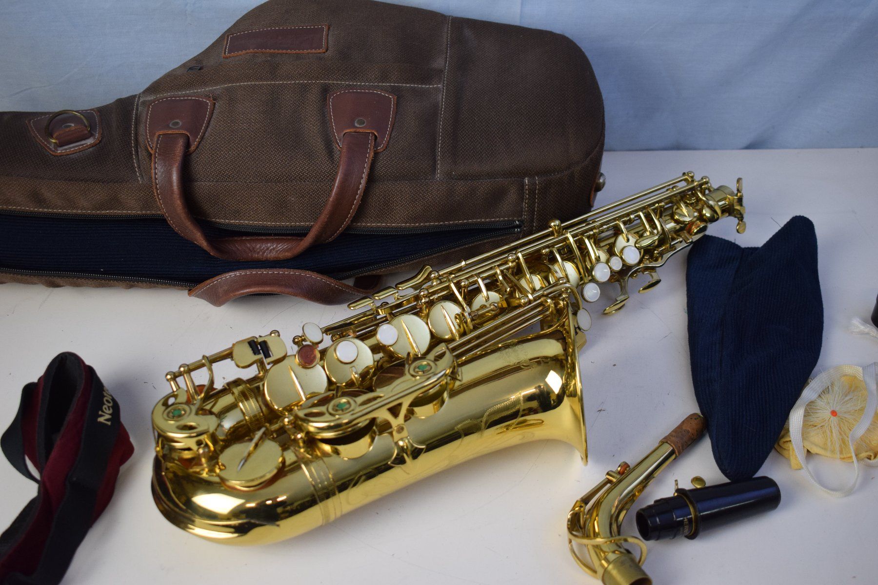 Strumenti musicali: Alto saxophon Salem Nr. 1 – Usato da Zürich venduto da baumusik