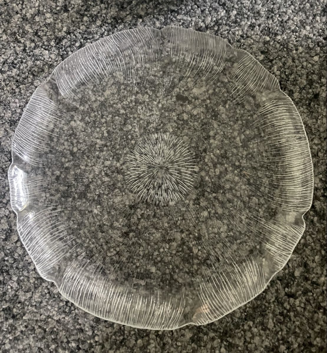 Piatti: Glas-Teller rund Blumenmuster 28cm neuwertig – Usato da Au ZH venduto da Jaggy4 2