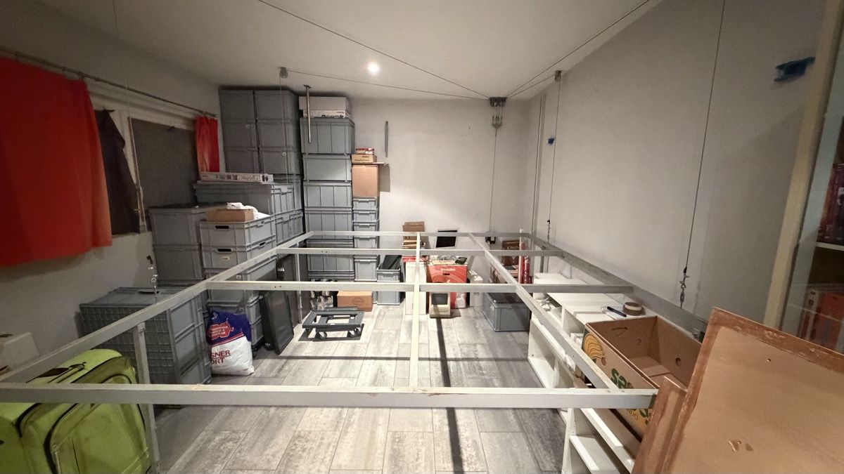Modellini di ferrovie: Plateau de train électrique qui se lève – Usato da Lausanne venduto da Bazaille 1