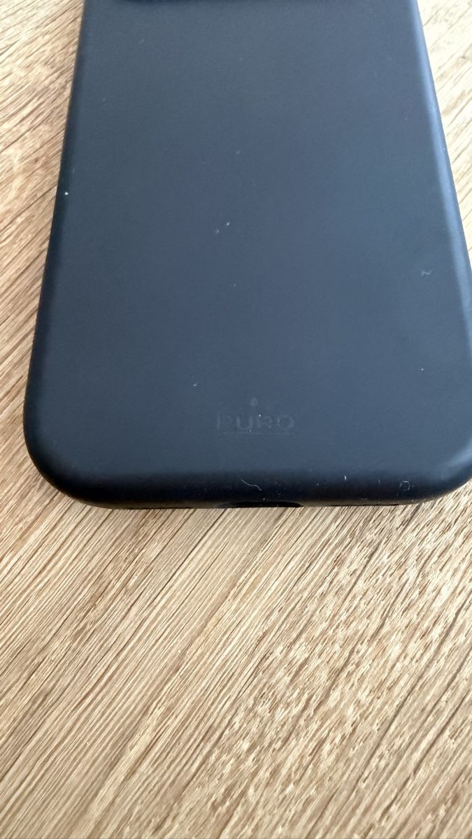 Coques & Protection écran: iPhone 17 pro Silikon Handyhülle – D'occasion à Zürich par zc_as 1