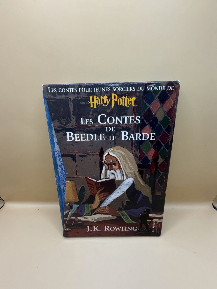 Libri: Les Contes de Beedle le Barde - Harry Potter – Usato da Genève venduto da sho_67qj