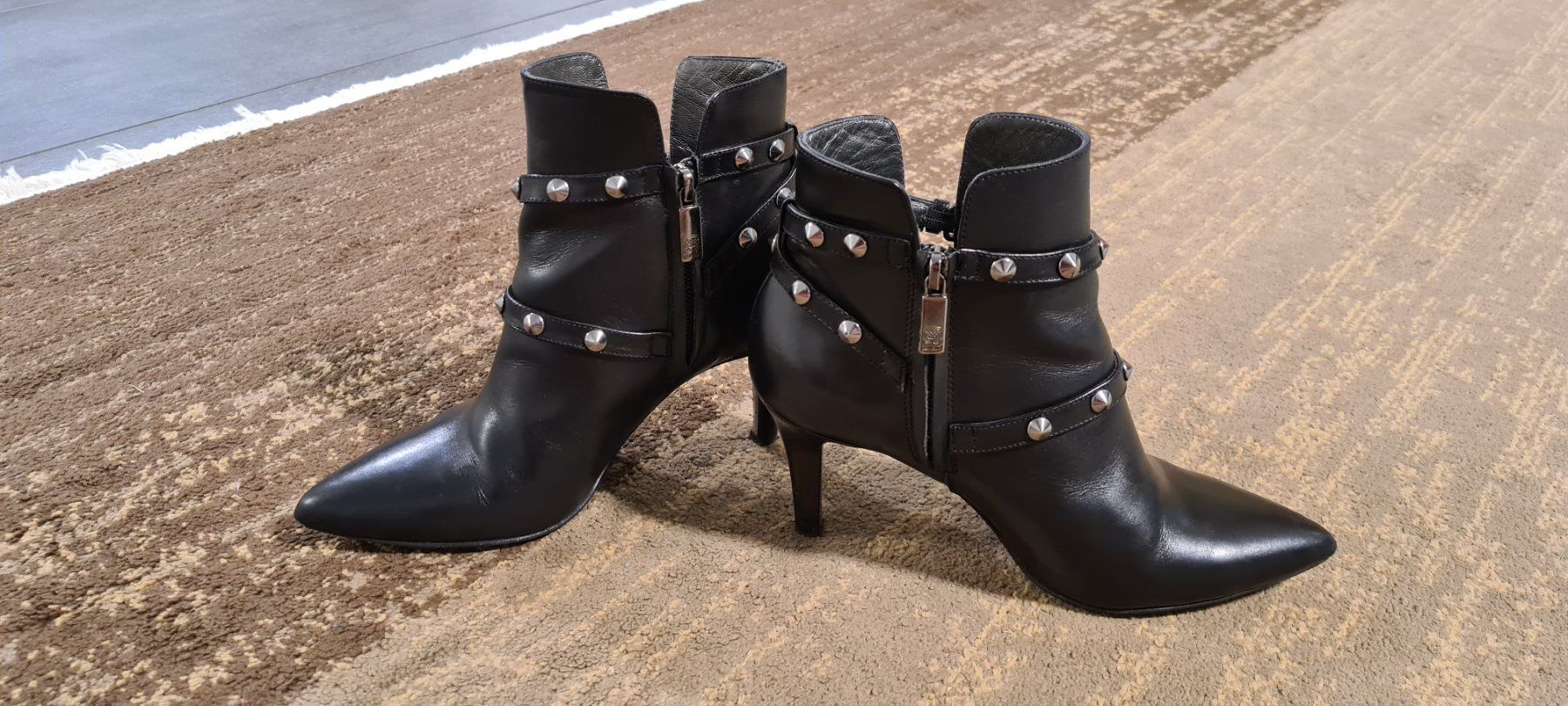 Navyboot Scarpe da donna: Navyboot Stiefeletten Gr.36 Schwarz – Usato da Baden venduto da slaesh 1