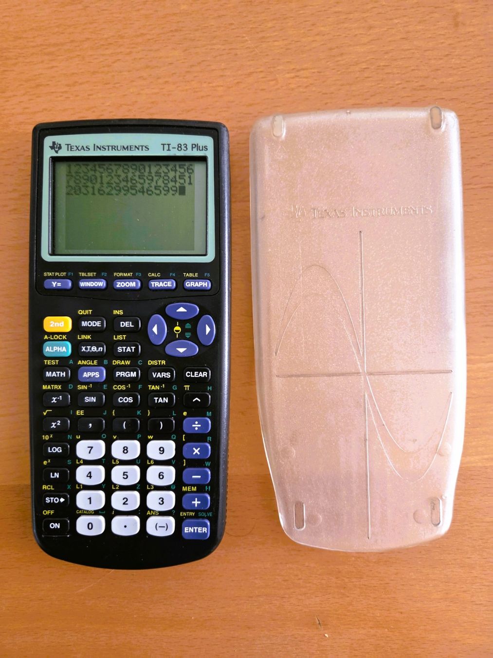 Texas Instruments Calculatrices: TASCHENRECHNER- TEXAS INSTRUMENTS TI - 83 PLUS – D'occasion à Brüttisellen par Nighttrain 4