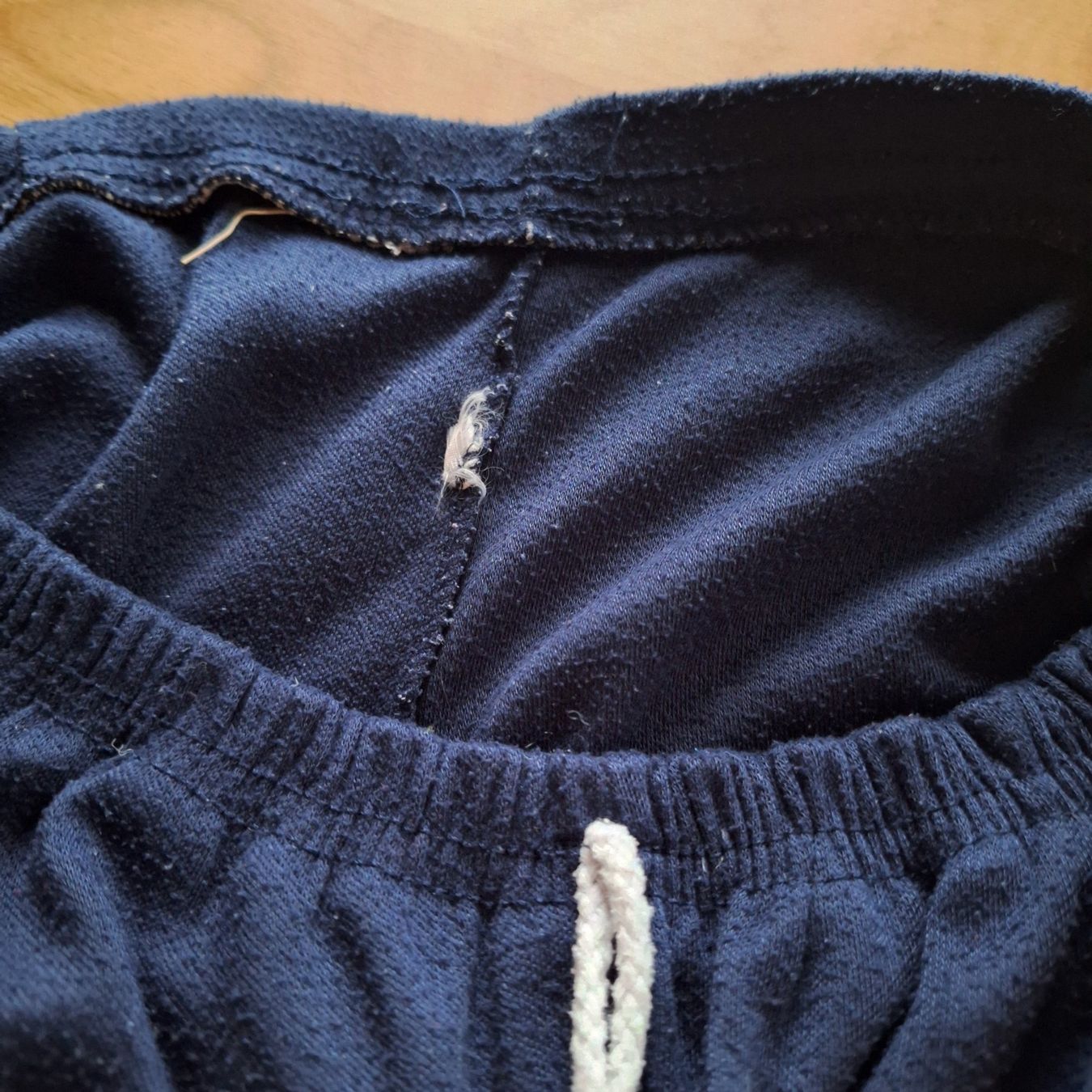 Hosen: Ferrari Shorts, Gr. S, dunkelblau – Gebraucht aus Hettenschwil von Schneuggi2 2