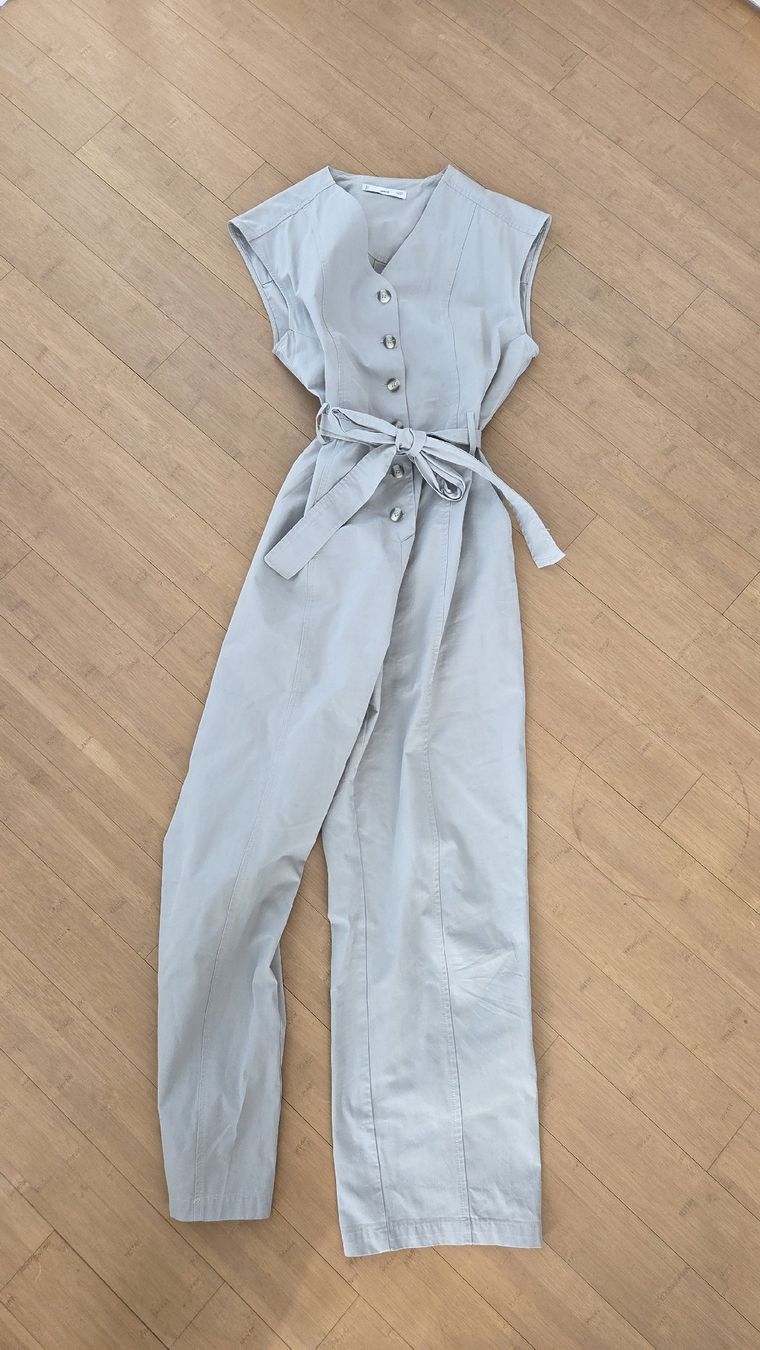 Mango Tute: Overall Grösse 40/M MANGO, grey – Nuovo (secondo la descrizione) da Hausen am Albis venduto da pear04