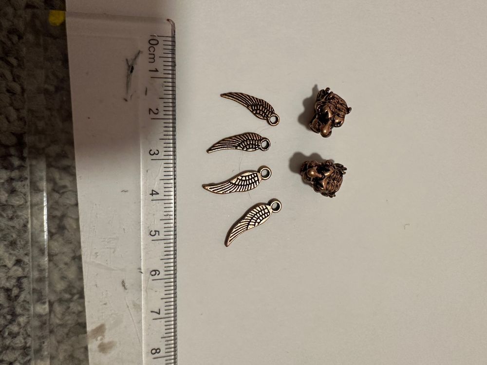 Perlenmix Mit Charms - 50g DIY Schmuckzubehör In Creme & Silber