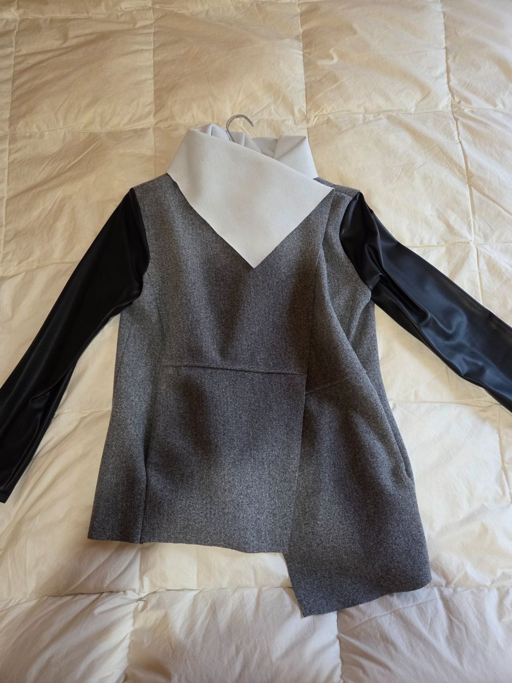 Vestes: Jacke – D'occasion à Grono par Orchidea_l