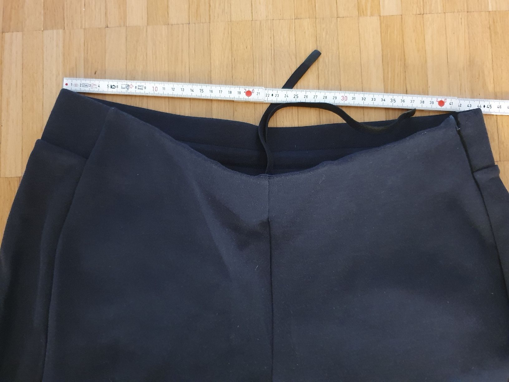 Adidas Hosen: Adidas Trainingshose, Dreiviertel – Gebraucht aus Laufenburg von megane1959 5