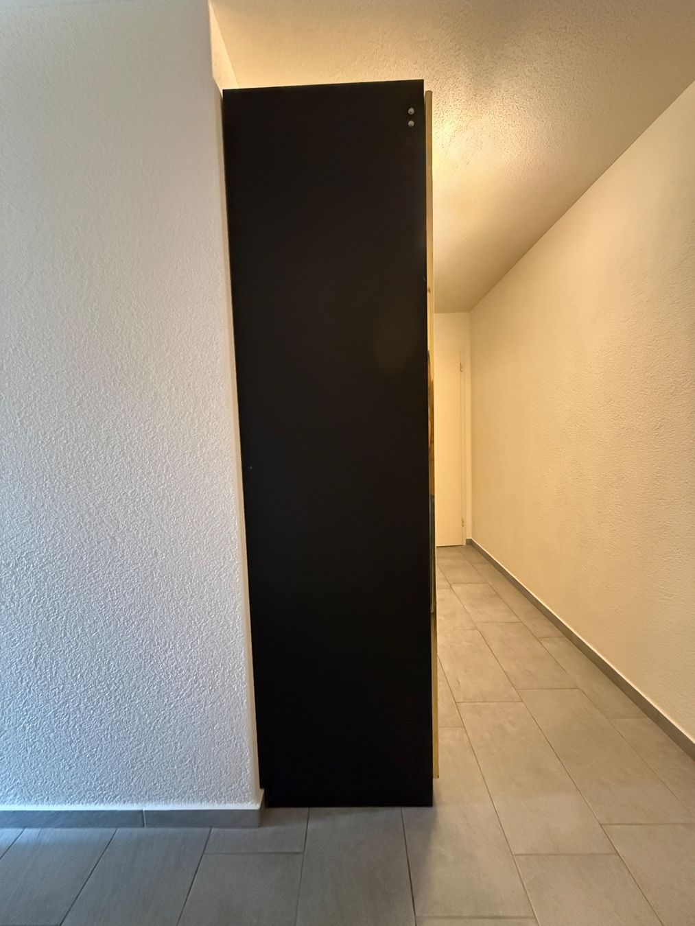 Armoires: Schrank 5 Türen Spiegelfront anthrazit, gebraucht – D'occasion à Hägendorf par AdlerTom 4