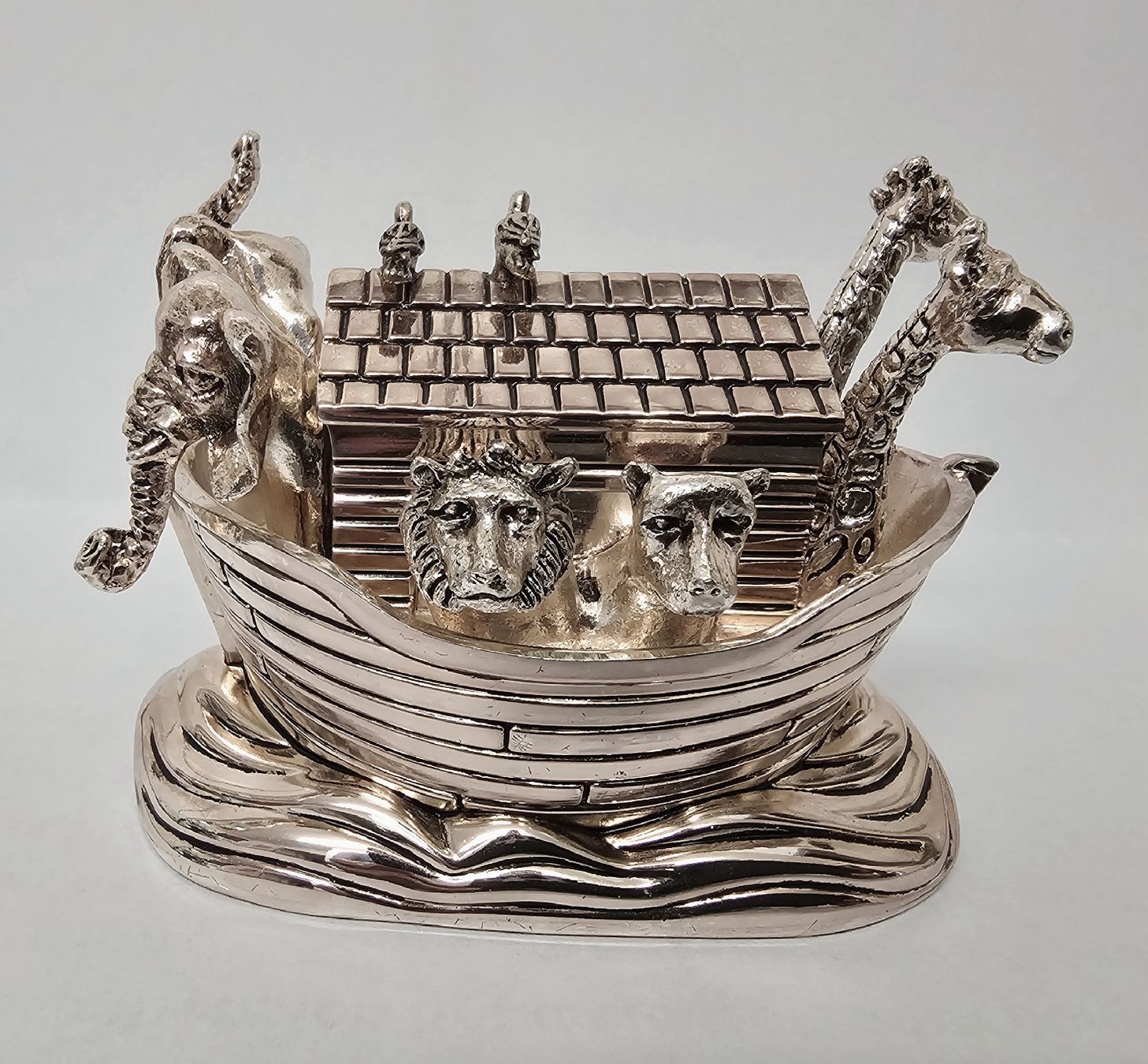Sankyo Carillon: Silberfarbene Musikdose aus Metall, Arche Noah – Usato da Wangen b. Olten venduto da ErikaK06 2