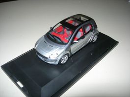 Smart forfour silber * Schuco 1:43