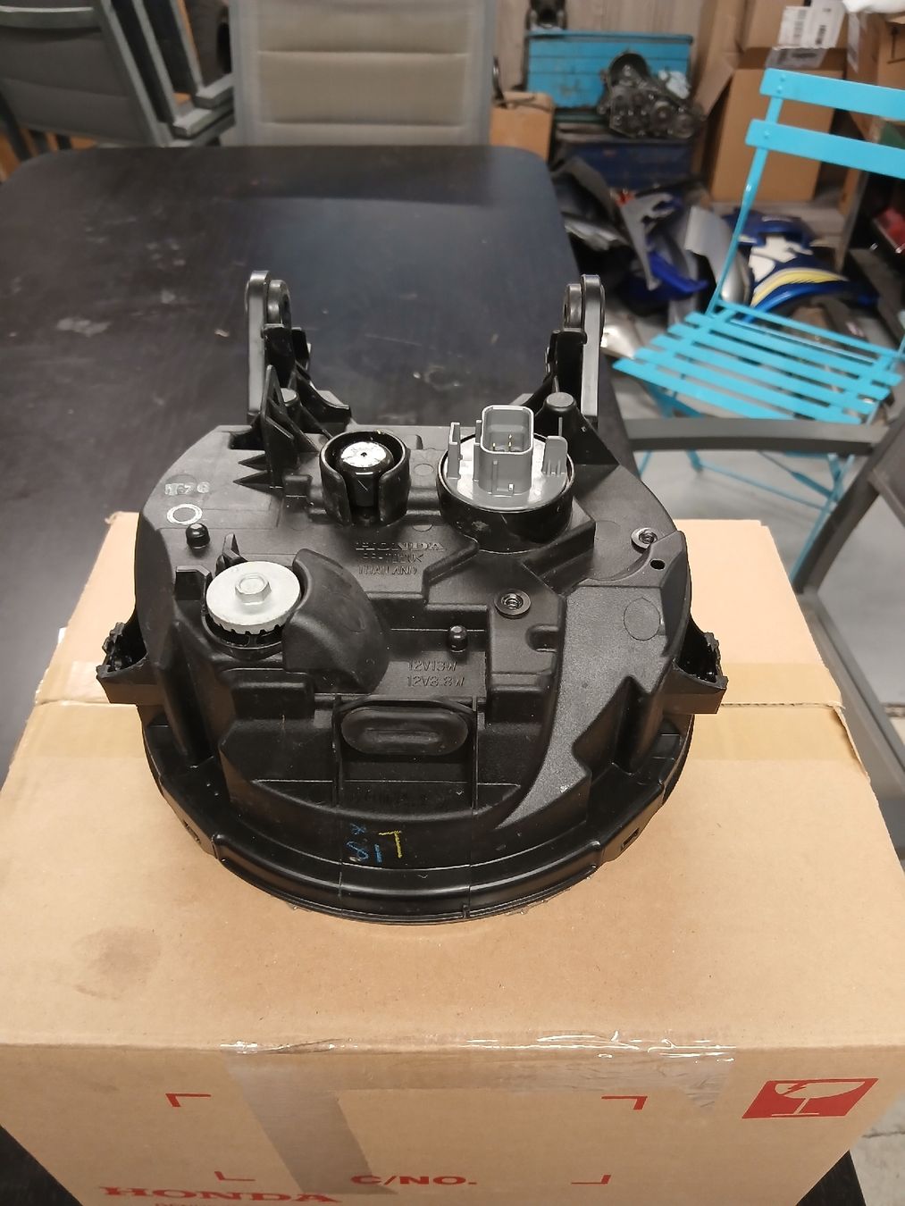 Honda Tutti i ricambio per moto: Honda cb125r – Usato da Romanel-s-Lausanne venduto da site76 2