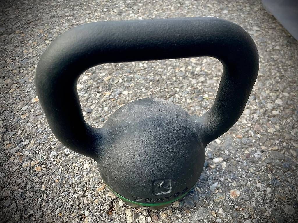 Manubri & Pesi: Gusseisen Kettlebell 8 kg – Usato da Chur venduto da jol_knw6