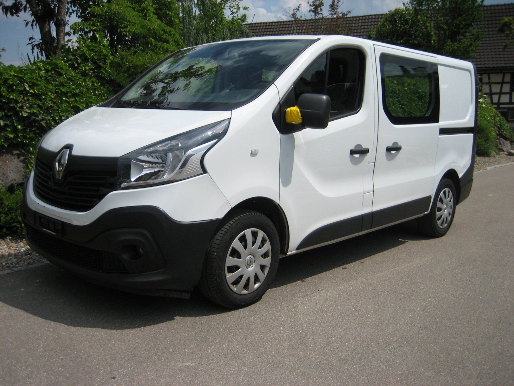 Renault Veicoli commerciali: Renault Trafic dCI 125 – Usato da Buch b. Märwil venduto da Pronet