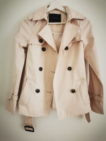Zara Kurz Trenchcoat, hellrosa, Grösse XS