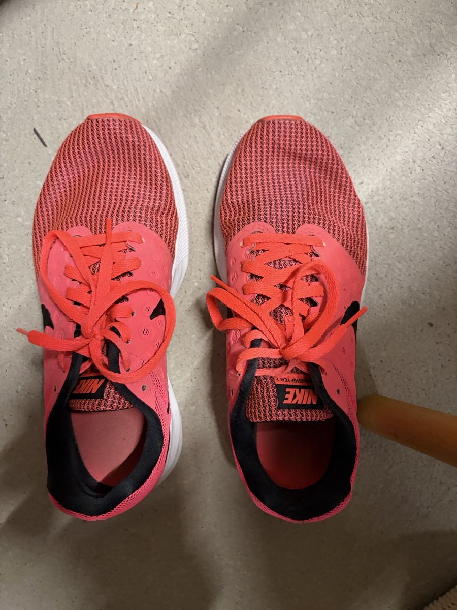 Nike Damenschuhe: Runningschuhe – Neu (gemäss Beschreibung) aus Wangen b. Olten von oli_f9b8