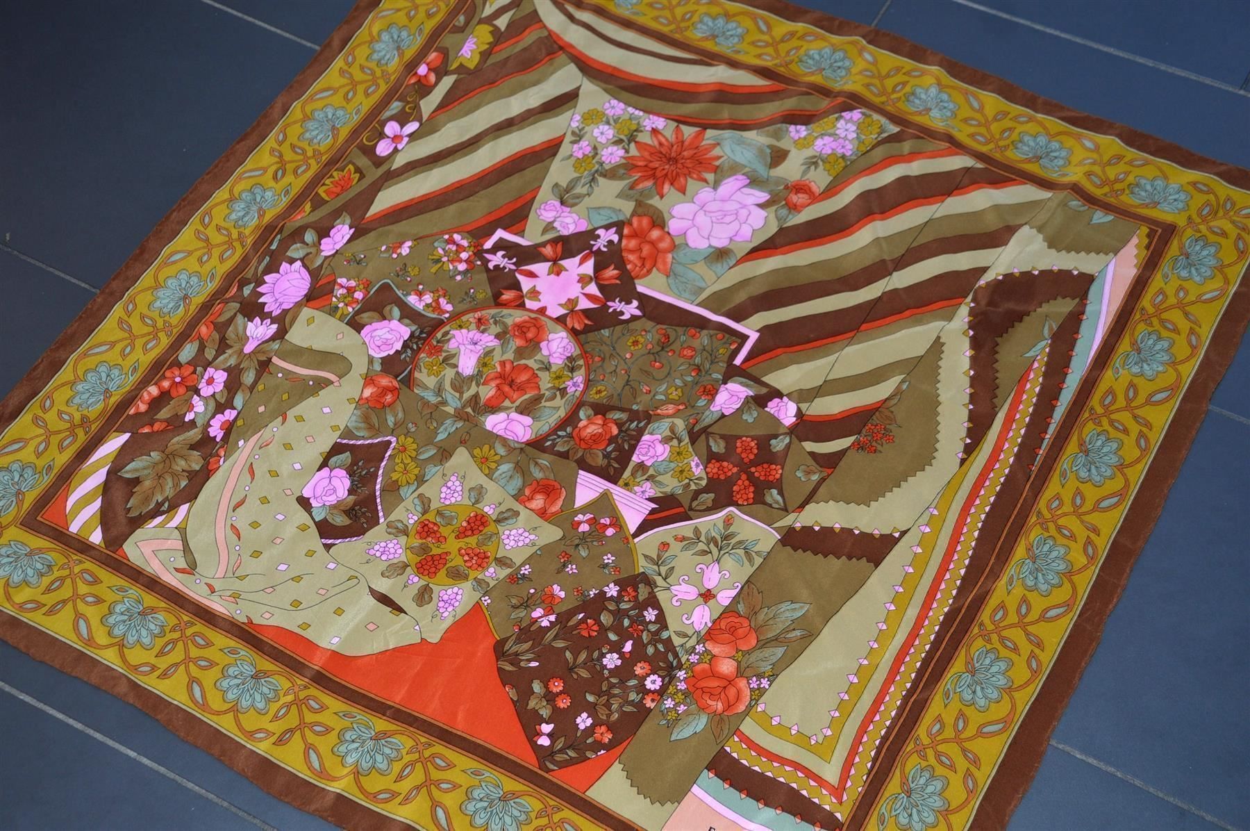 Foulard & Sciarpe: Schal / Châle Emilio Carducci  85 x 85cm – Usato da Collonges venduto da Auganien 2