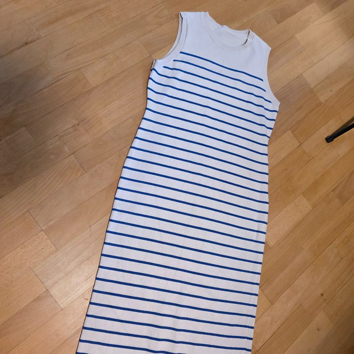 Vestiti: Creme Kleid mit blauen Streifen – Usato da Wald ZH venduto da CapLux 4