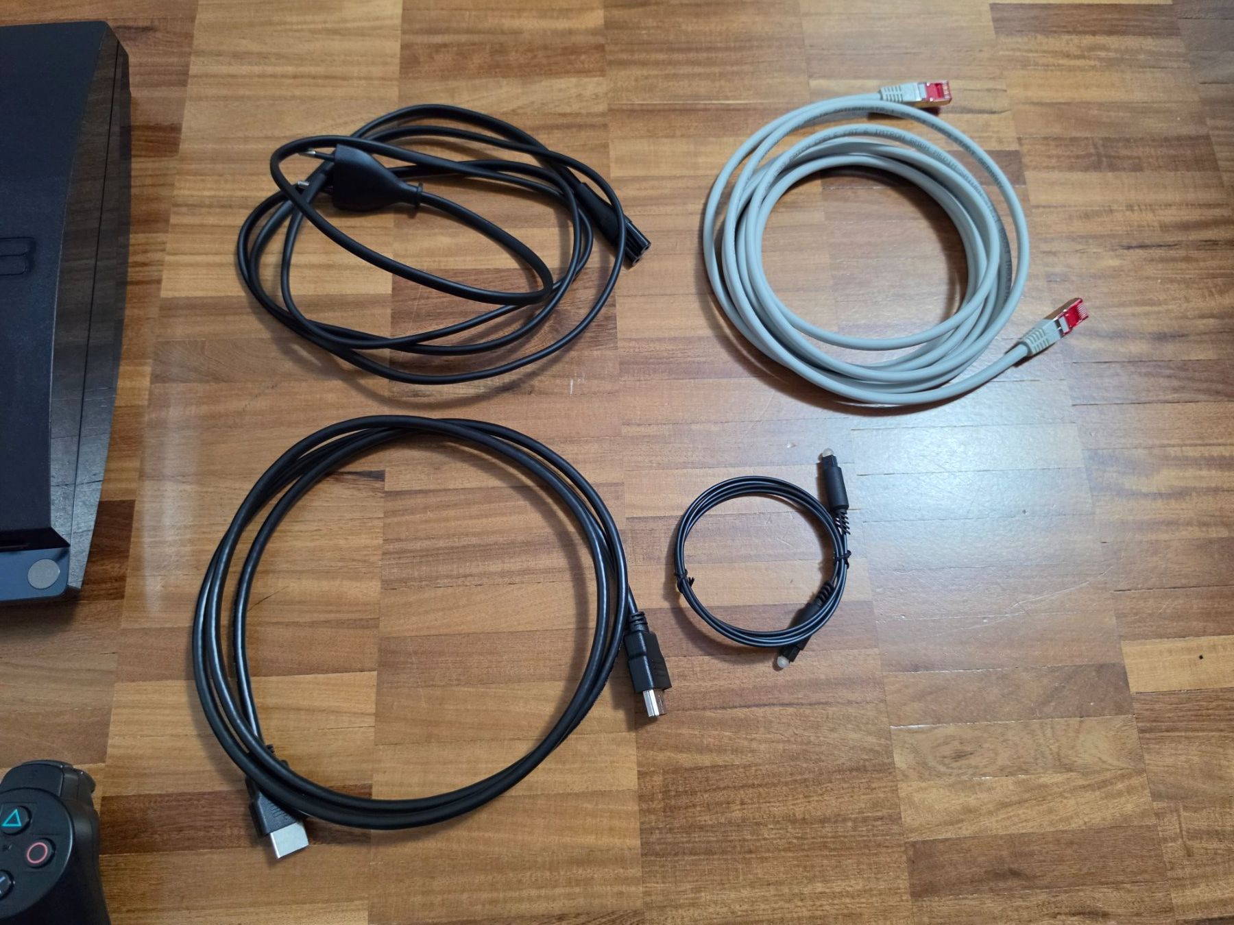 Sony Console: PS3 Slim Konsole mit Zubehör ab 1 Fr.- – Usato da Chur venduto da Ghostwulf 1