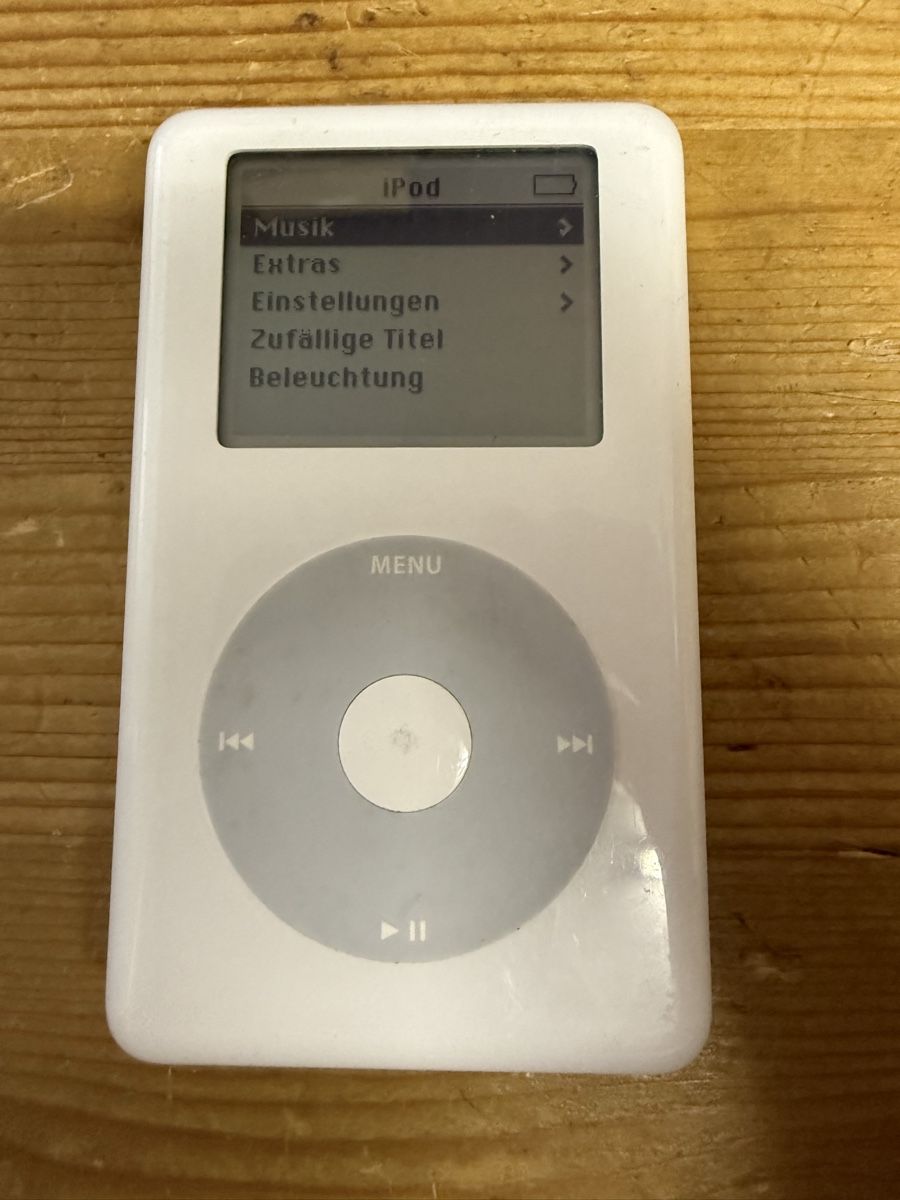 Apple Tragbarer Mediaplayer: iPod mit Click Wheel 20GB A1059 – Gebraucht aus Siebnen von icrservicesolutions