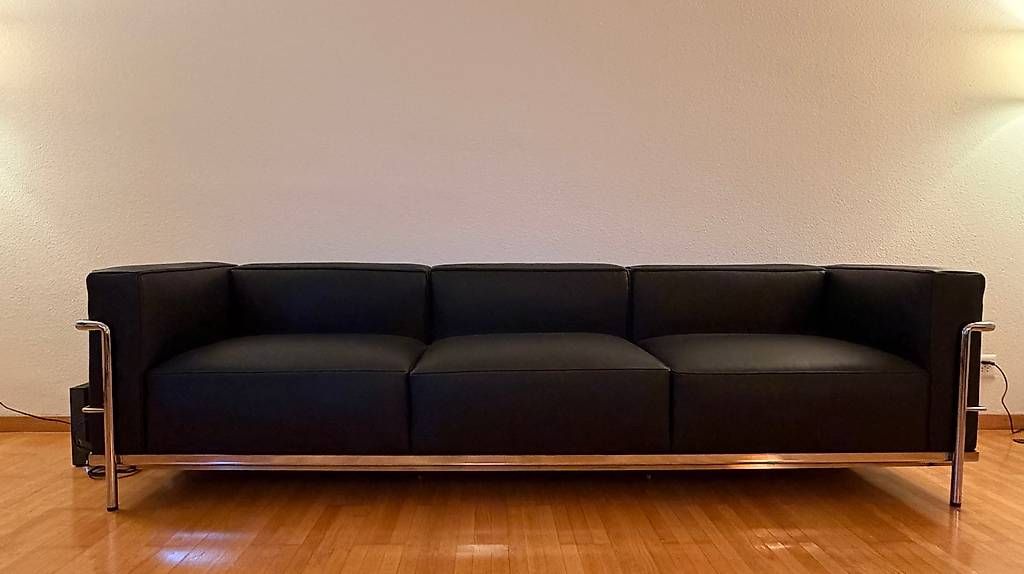 Divani: CASSINA LC3 Sofa in Schwarz – Nuovo e nell'imballaggio originale da Zug venduto da tho_b78v