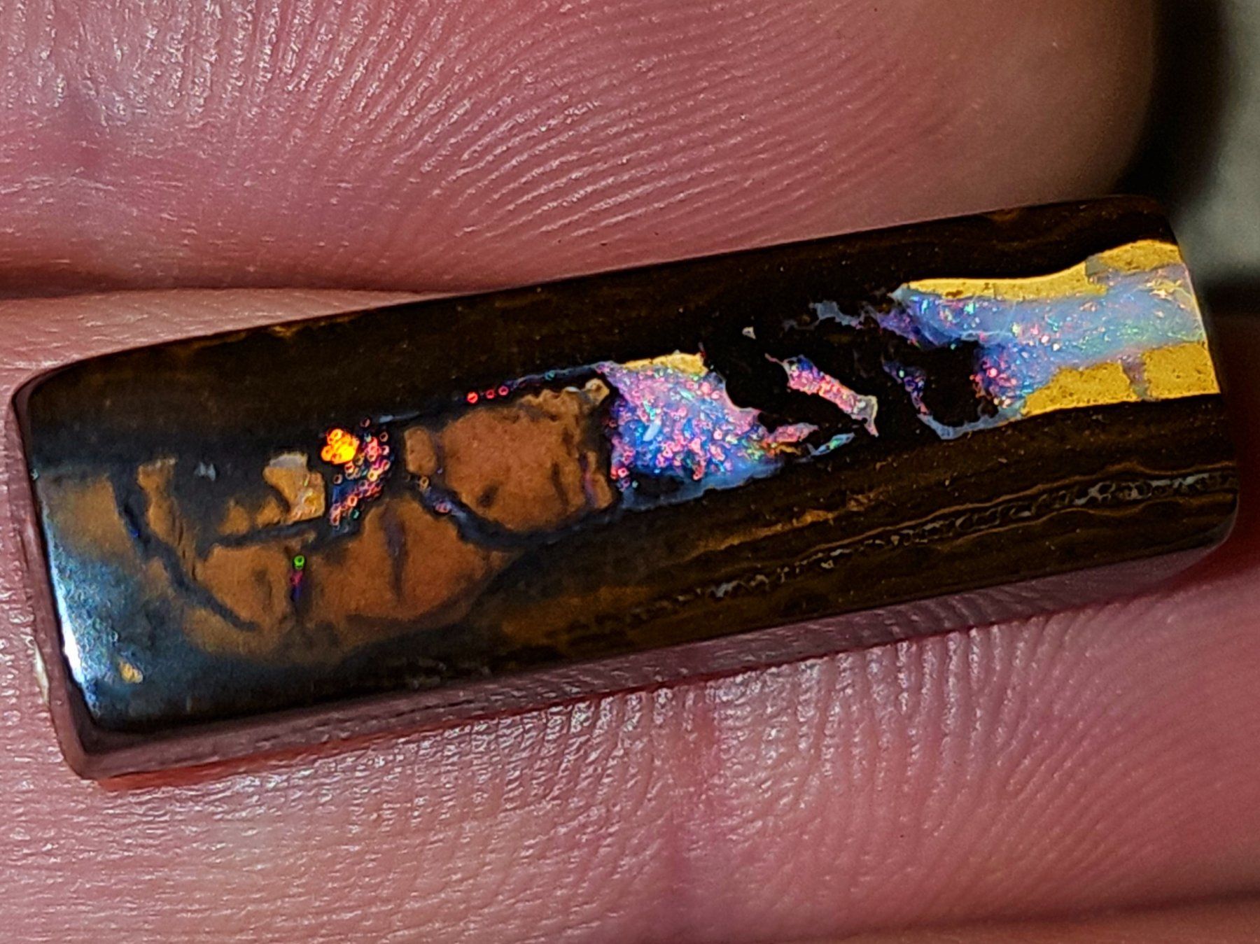 Pietre preziose: Top Boulder Opal aus Koroit, Australien – Nuovo e nell'imballaggio originale da Uerkheim venduto da Winwinner 3