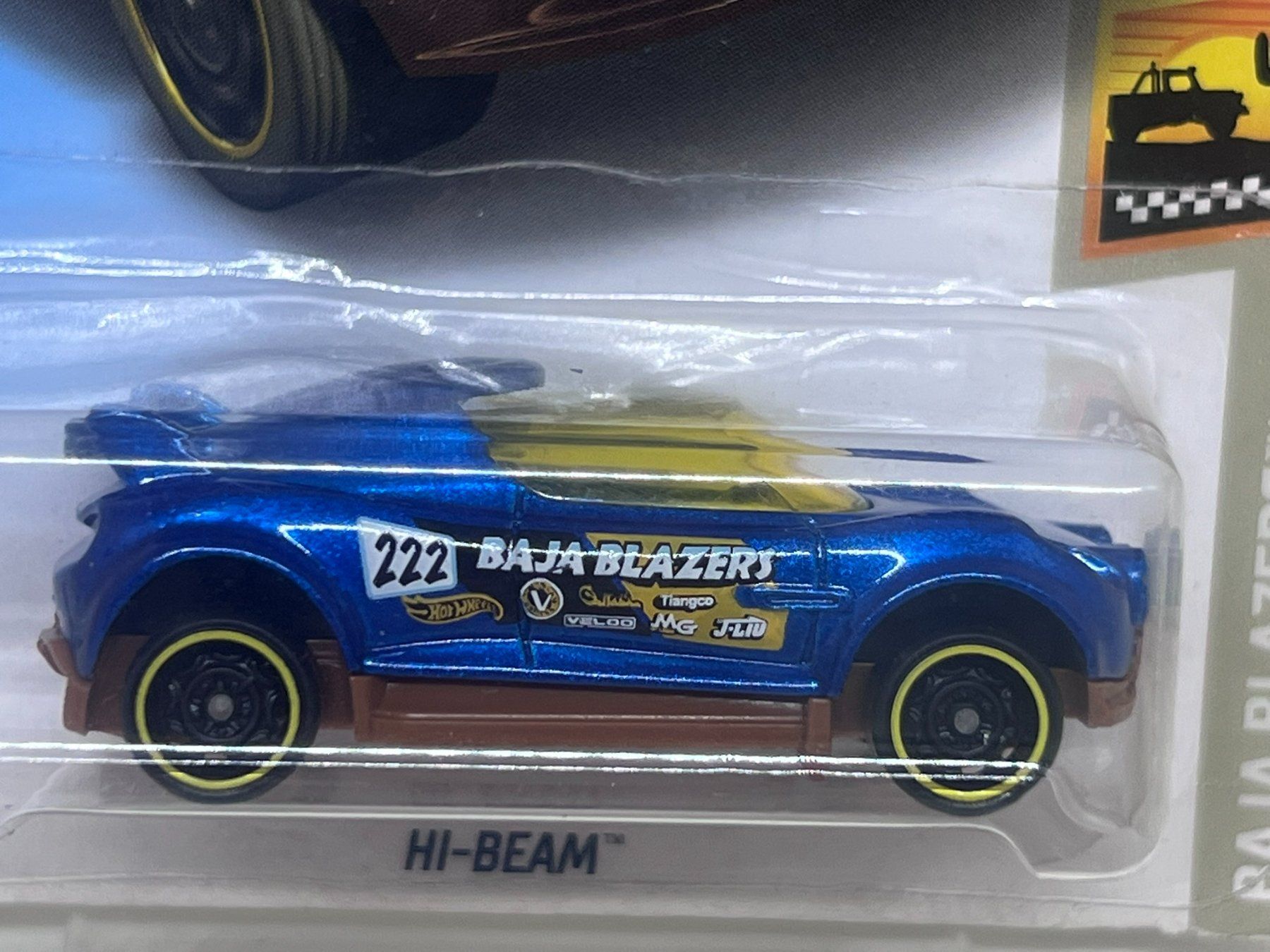 Hot Wheels Modellini d'auto: Hot Wheels Hi-Beam – Nuovo e nell'imballaggio originale da Wildegg venduto da LaaBoutique 1