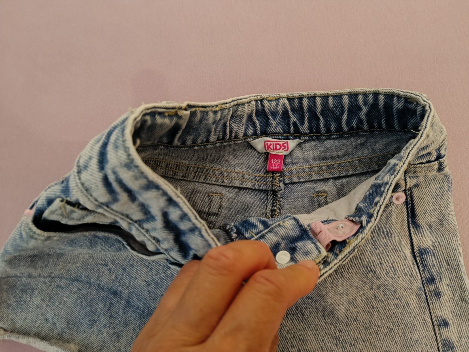Pantaloni: Neue kurze Jeans 122 – Nuovo (secondo la descrizione) da Wohlen AG venduto da Fabe3 1