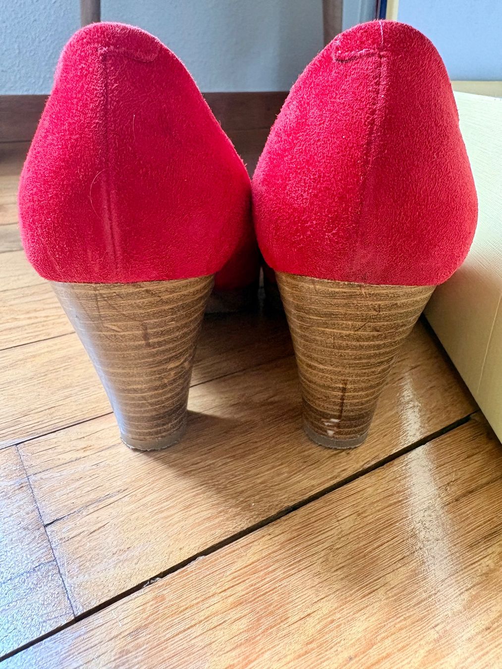 Scarpe da donna: Chaussures cuir Varesse T38 – Usato da St-Ursanne venduto da milezarde 2